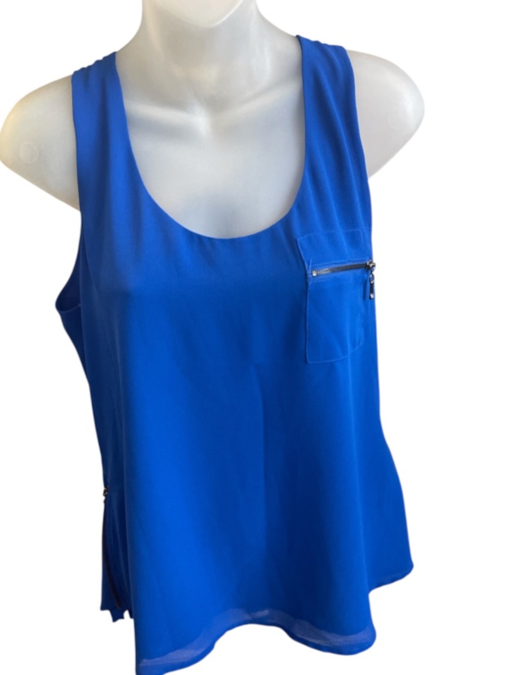 My Michelle Cobalt Blue Scoop Neck Tank – NWT with neat zipper accents large